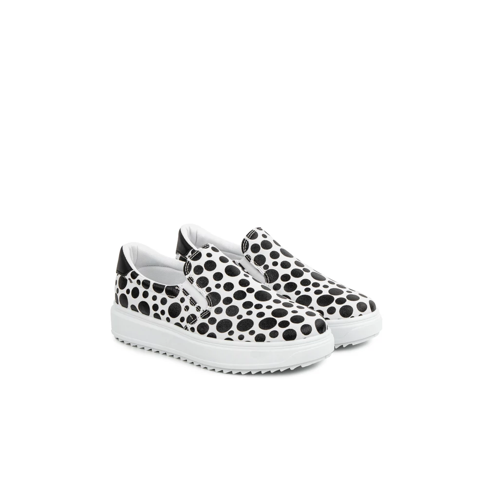 YESMILE Fekete-Fehér Pöttyös Enyhén Platformos Talpú Sneaker