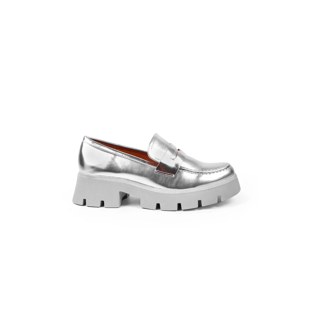 SEASTAR Ezüst Műbőr Női Platform Loafer 