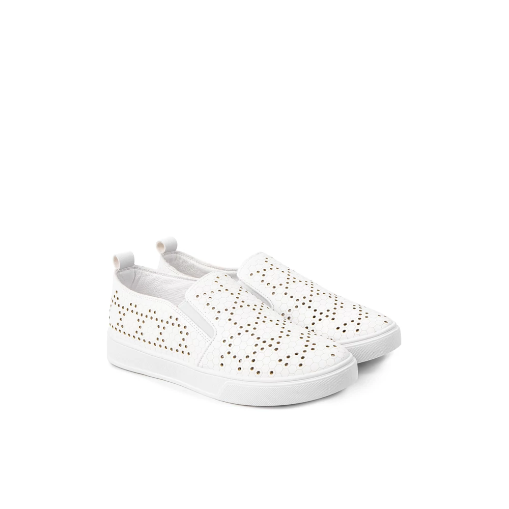 Bosido Fehér Lyukacsos Műbőr Slip-On