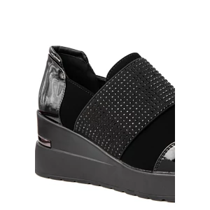 Weide Fekete Művelúr Félcipő Rejtett Magasított Sarokkal