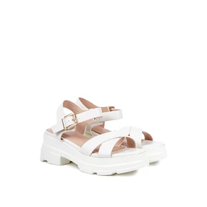 Small Swan Fehér Platformos Szandál