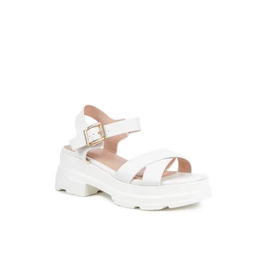 Small Swan Fehér Platformos Szandál