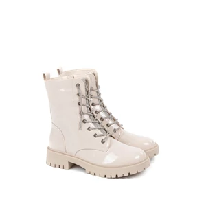 Weide Bézs Lakk Bakancs Strasszköves Fűzővel és Nyelvvel Weide Bézs Lakk Bakancs Strasszköves Fűzővel és Nyelvvel