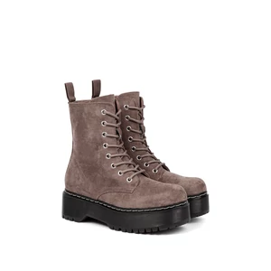 Yesmile Barna Fűzős Művelúr Bakancs