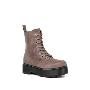 Yesmile Barna Fűzős Művelúr Bakancs