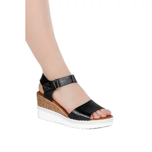 Fekete Csillogó Magassarkú Szandál