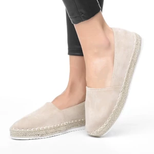 Női Bézs Művelúr Félcipő