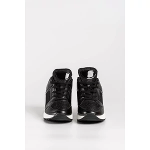 Fekete Műbőr/PVC Női Sneaker Rejtett Sarokkal