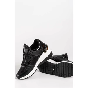 Fekete Műbőr/PVC Női Sneaker Rejtett Sarokkal