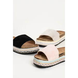 Világos Rózsaszín Platformos Művelúr Pántú Fonott Talpú Papucs