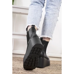 Fekete Műbőr Platformos Bokacsizma