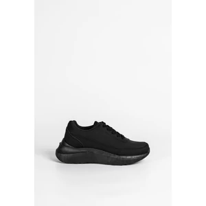 Fekete Egyszínű Női Magasított Talpú Sneaker