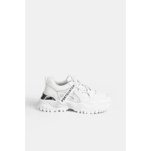 Fehér  Magas Talpu Női Sneaker