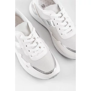 Fehér/Ezüst Csillogó Női Sneaker Sarok Dísszel