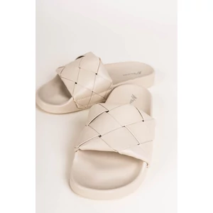 Bézs Műbőr Fonott Pántú Női Papucs