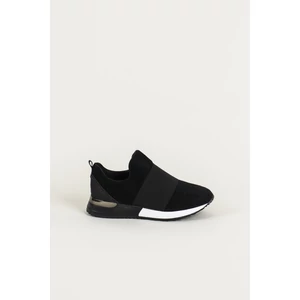 Fekete Réz Női Slip-On Fémes Sarok Dísszel