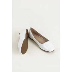 Elegáns Női Fehér Lakkozott Ballerina Cipő