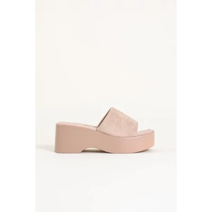 Nude Telitalpú Platform Papucs