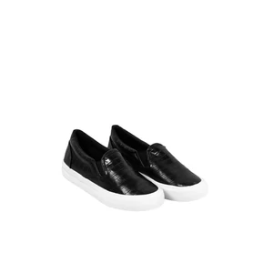 Fekete Színű Krokodil Mintás Slip-On