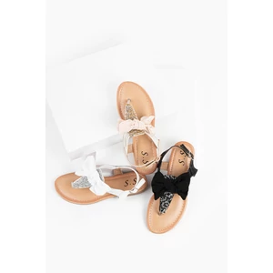 Fehér Színű Női Szandál Masnival Díszítve