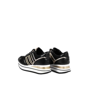 Fekete Platformos Talpú Sneaker Arany Színű Díszítéssel