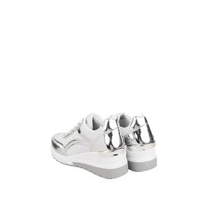 Ezüst Színű Lakkozott Sneaker Platformos Talppal