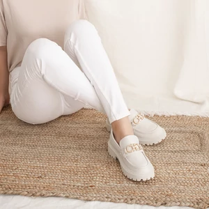Platformos Talpú Bézs Női Loafer