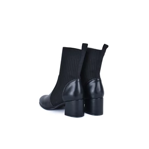 Fekete Blokksarkú Bokacsizma Textil Berakással