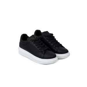 Wide Férfi Fekete Színű Sneaker 