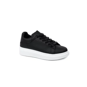 Wide Férfi Fekete Színű Sneaker 