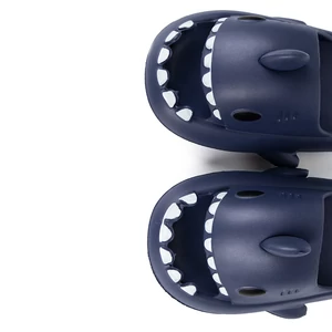 Sötétkék Cápa Alakú Női Papucs