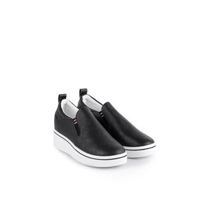 Fekete Műbőr Rejtett Magassarkú Slip-On