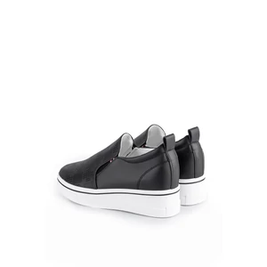 Fekete Műbőr Rejtett Magassarkú Slip-On