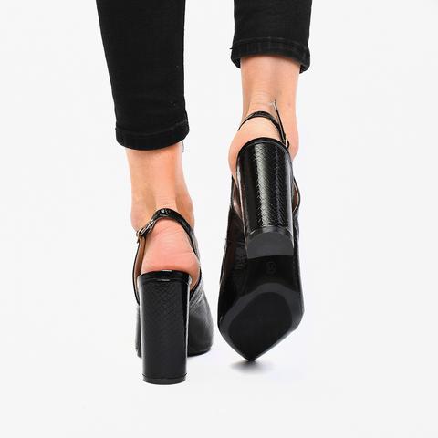 Elegáns Nyitott Sarkú Kígyómintás Fekete Női Magassarkú Elegáns Nyitott Sarkú Kígyómintás Fekete Női Magassarkú