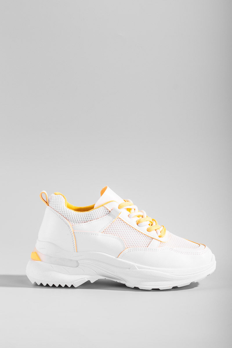 Fehér-sárga magasított sarkú dupla fűzős utcai cipő