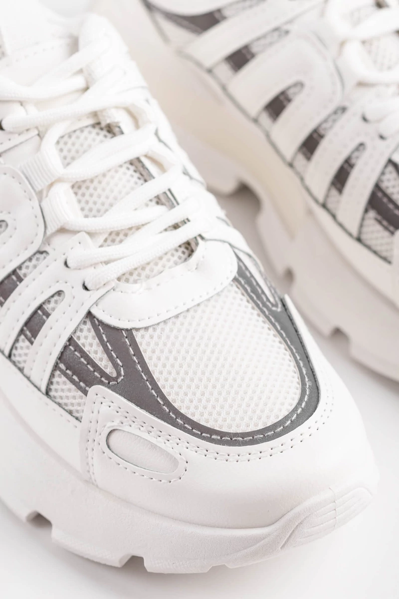 Fehér Női Vastagtalpú Sneaker Fényvisszaverő Csíkokkal