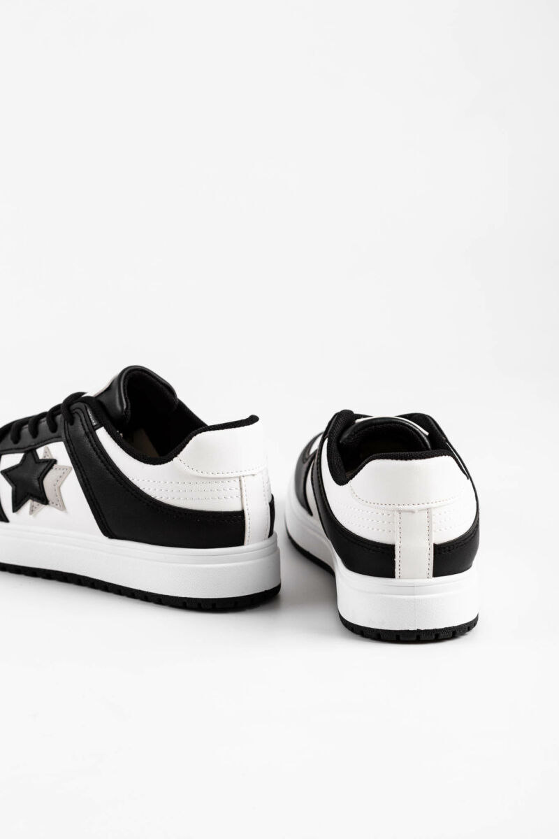 Fekete/Fehér Magas Talpú Női Sneaker/Sportcipő