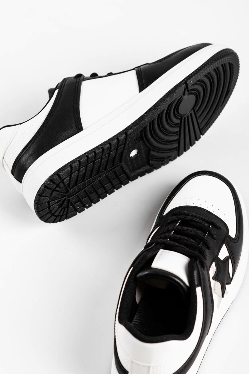 Fekete/Fehér Magas Talpú Női Sneaker/Sportcipő