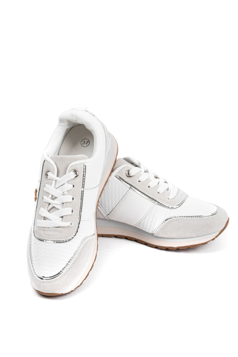 Fehér Fűzős Sneaker Platformos Talppal