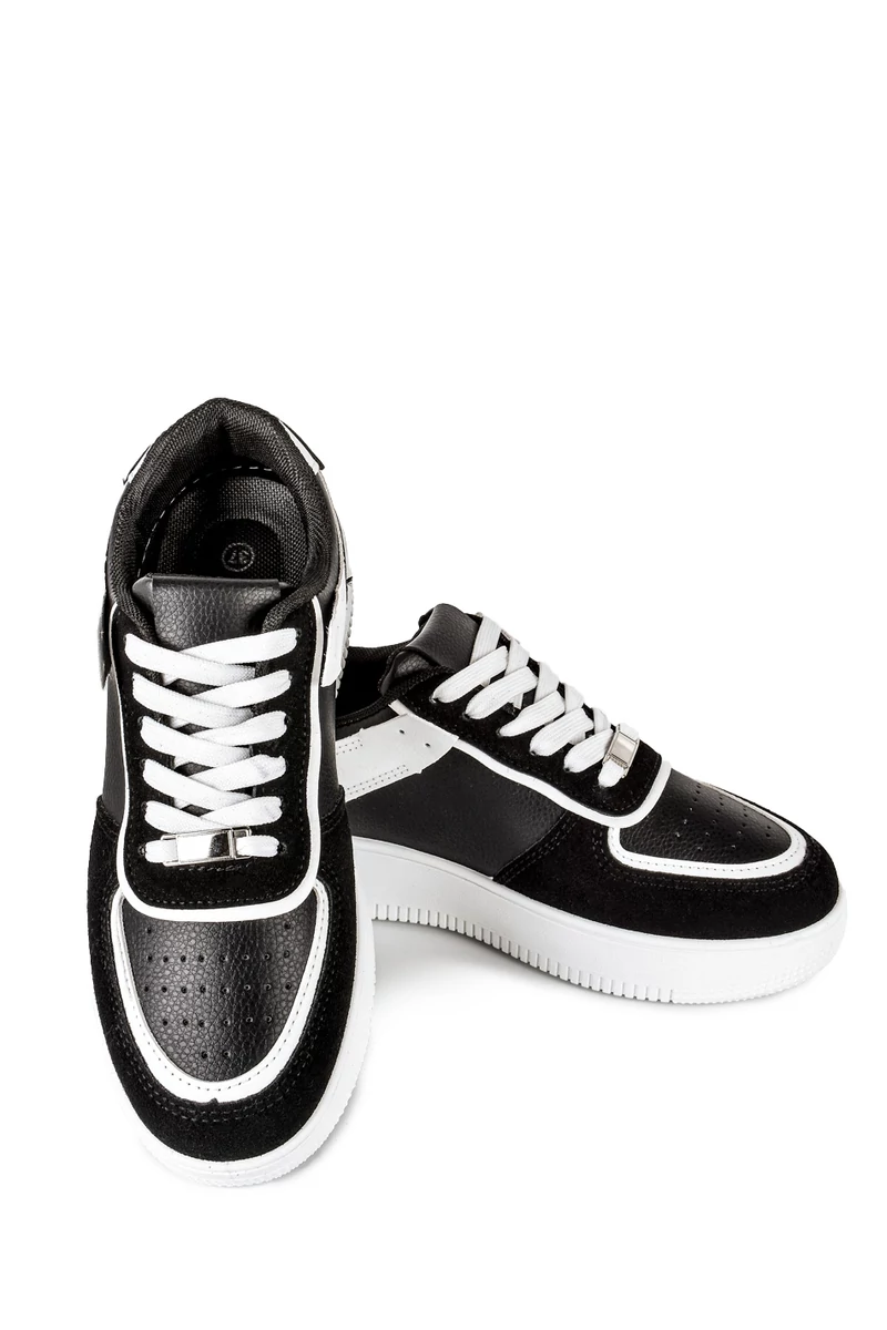 Fekete-Fehér Platformos Női Sneaker