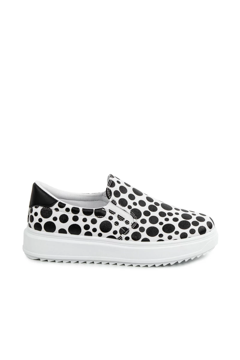 YESMILE Fekete-Fehér Pöttyös Enyhén Platformos Talpú Sneaker