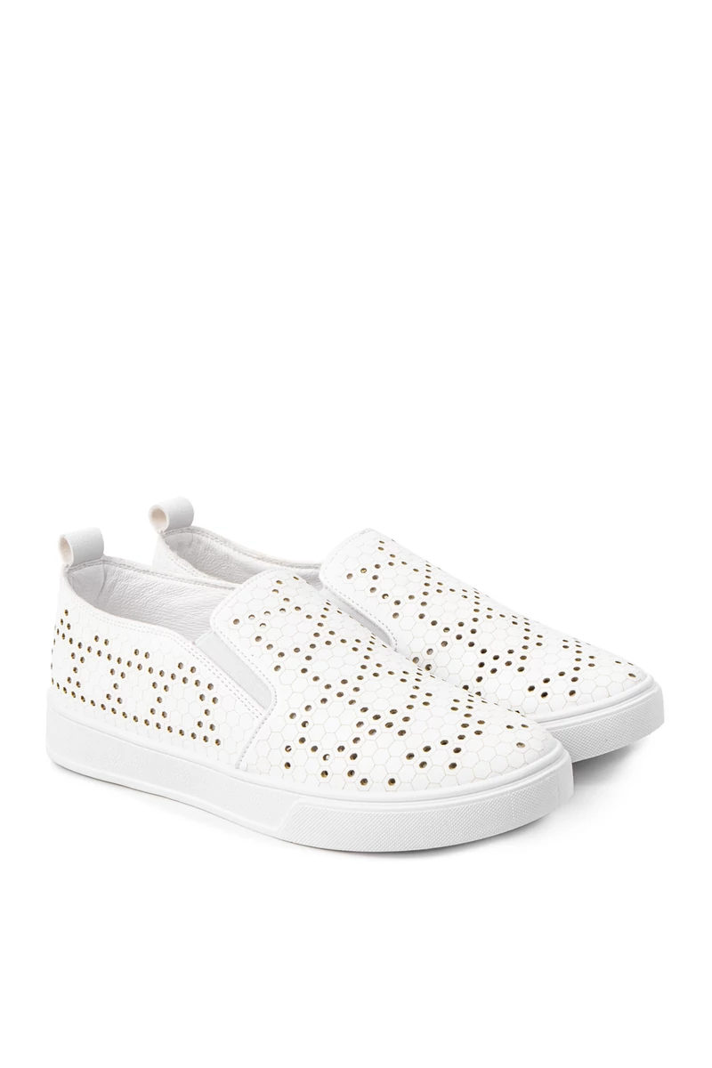 Bosido Fehér Lyukacsos Műbőr Slip-On