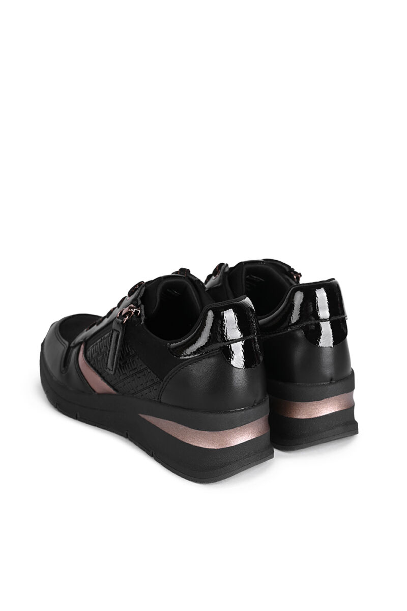 Tamaris Fekete Színű Női Sneaker